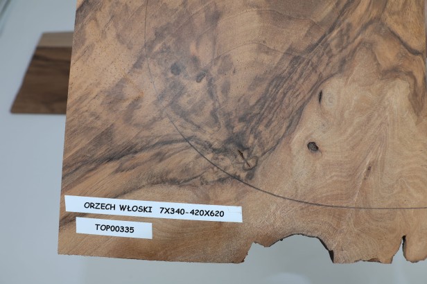 Orzech włoski Walnut Wood drewniany top na gitarę guitar top