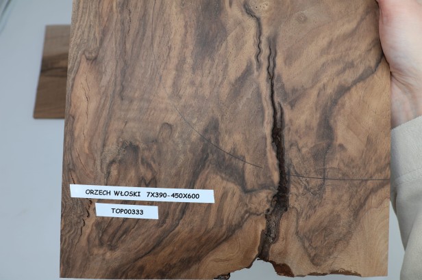 Orzech włoski Walnut Wood drewniany top na gitarę guitar top