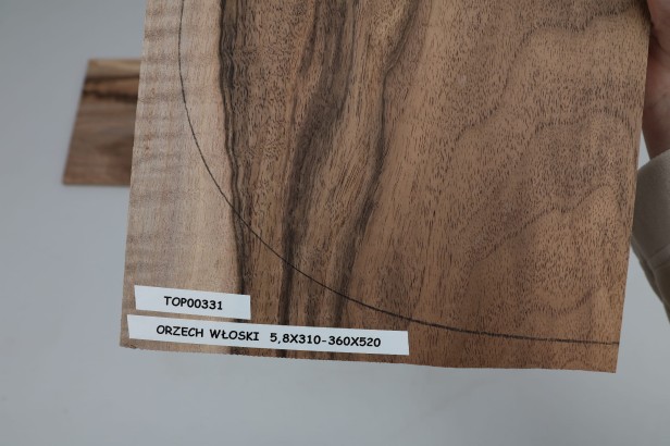 Orzech włoski Walnut Wood drewniany top na gitarę guitar top