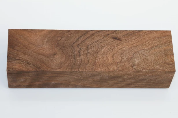 Orzech Kaukaski Caucasian Walnut stabilizowane drewno na rękojeść noża stabilized wood for knifes