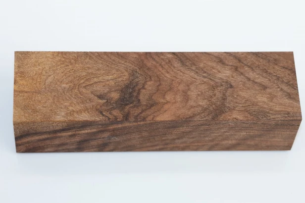 Orzech Kaukaski Caucasian Walnut stabilizowane drewno na rękojeść noża stabilized wood for knifes