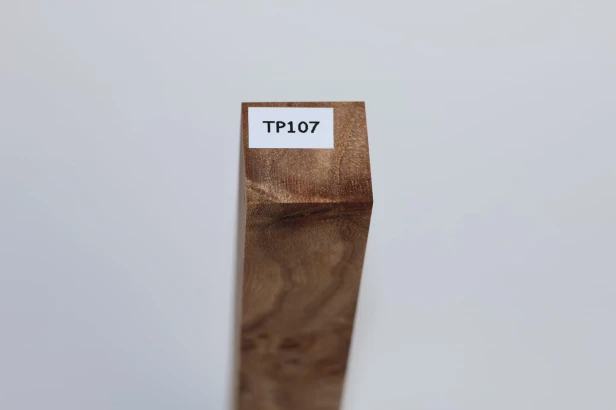 Wiąz Kaukaski Caucasian Elm czeczot burl stabilizowane drewno do toczenia na długopis stabilized wood for pen blank