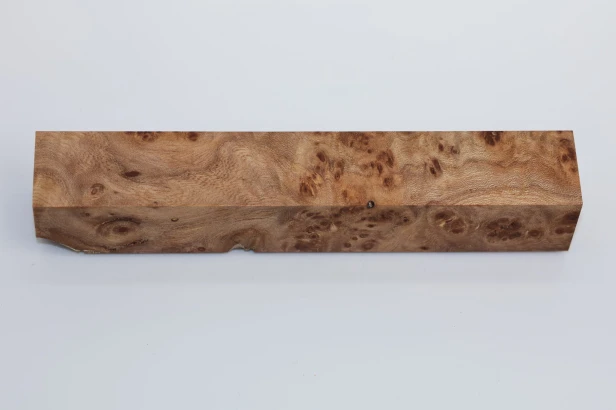 Wiąz Kaukaski Caucasian Elm czeczot burl stabilizowane drewno do toczenia na długopis stabilized wood for pen blank