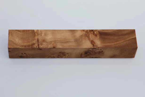 Wiąz Kaukaski Caucasian Elm czeczot burl stabilizowane drewno do toczenia na długopis stabilized wood for pen blank