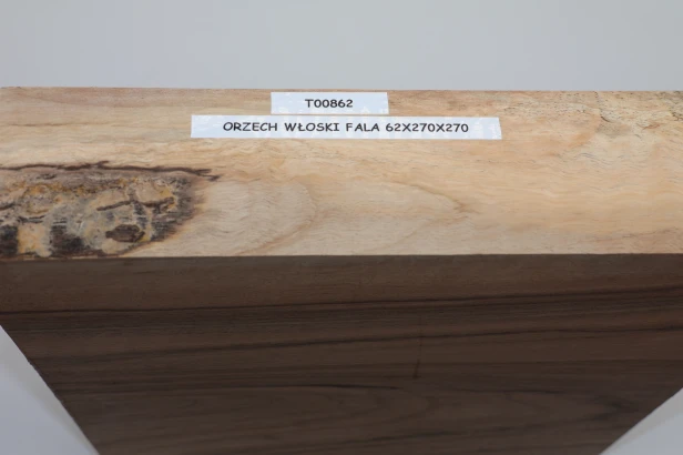 Orzech włoski fala Walnut flame drewno do toczenia wood for turning