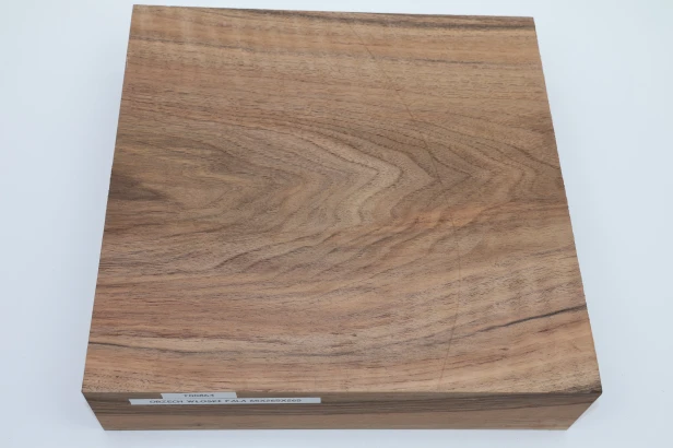 Orzech włoski fala Walnut flame drewno do toczenia wood for turning