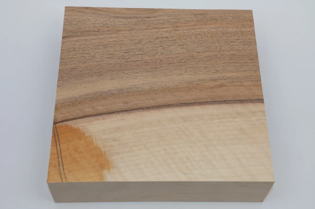 Orzech włoski fala Walnut flame drewno do toczenia wood for turning