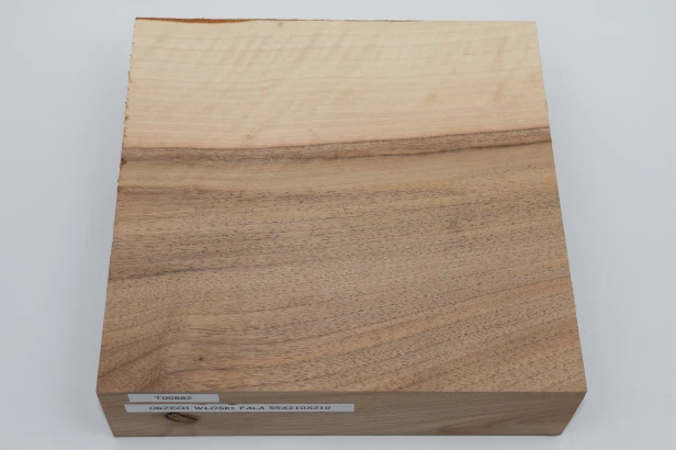 Orzech włoski fala Walnut flame drewno do toczenia wood for turning