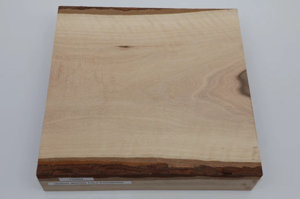 Orzech włoski fala Walnut flame drewno do toczenia wood for turning