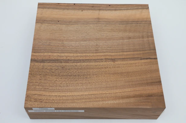 Orzech włoski fala Walnut flame drewno do toczenia wood for turning