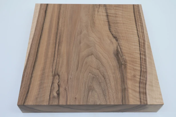 Orzech włoski fala Walnut Flame drewno do toczenia wood for turning