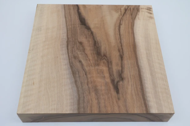 Orzech włoski fala Walnut Flame drewno do toczenia wood for turning