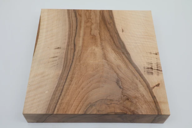 Orzech włoski fala Walnut Flame drewno do toczenia wood for turning