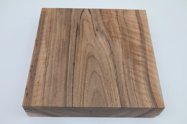 Orzech włoski fala Walnut Flame drewno do toczenia wood for turning