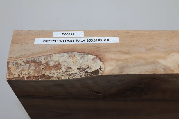 Orzech włoski fala Walnut Flame drewno do toczenia wood for turning