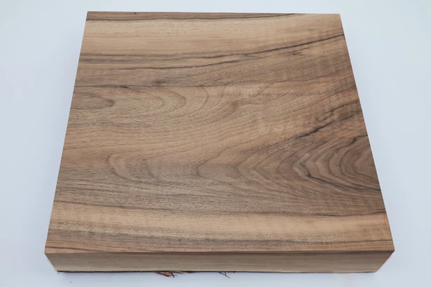 Orzech włoski fala Walnut Flame drewno do toczenia wood for turning