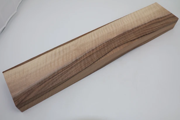 Orzech włoski fala Walnut Flame drewno do toczenia kantówka wood for turning Timber