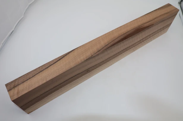 Orzech włoski fala Walnut Flame drewno do toczenia kantówka wood for turning Timber