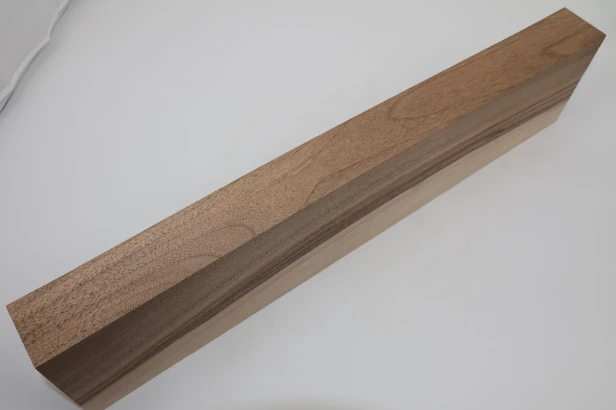 Orzech włoski Walnut drewno do toczenia kantówka wood for turning Timber