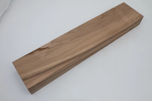 Orzech włoski Walnut drewno do toczenia kantówka wood for turning Timber