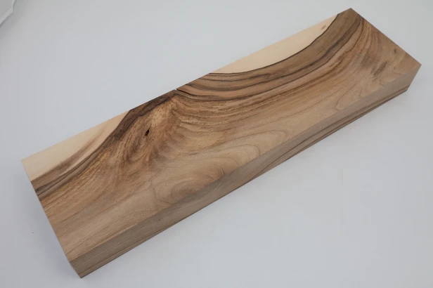 Orzech włoski Walnut drewno do toczenia kantówka wood for turning Timber