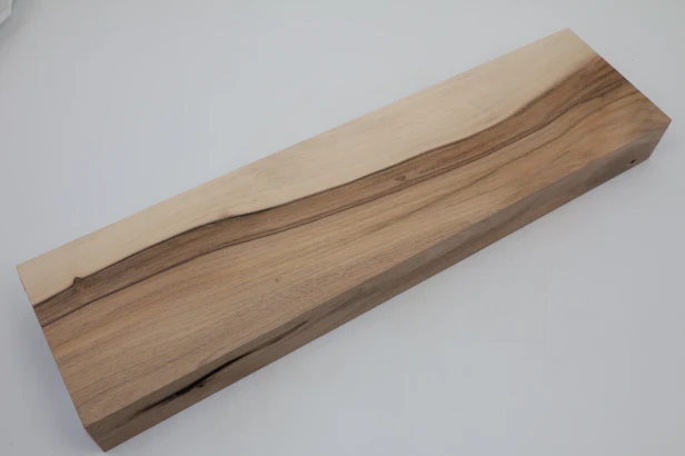 Orzech włoski Walnut drewno do toczenia kantówka wood for turning Timber