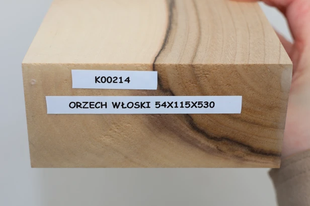 Orzech włoski Walnut drewno do toczenia kantówka wood for turning Timber