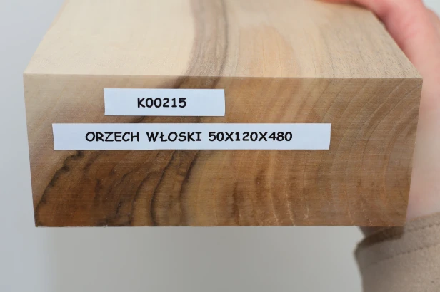 Orzech włoski Walnut drewno do toczenia kantówka wood for turning Timber