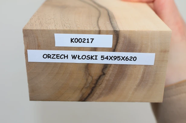 Orzech włoski Walnut drewno do toczenia kantówka wood for turning Timber