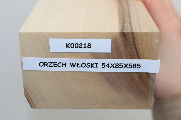 Orzech włoski Walnut drewno do toczenia kantówka wood for turning Timber