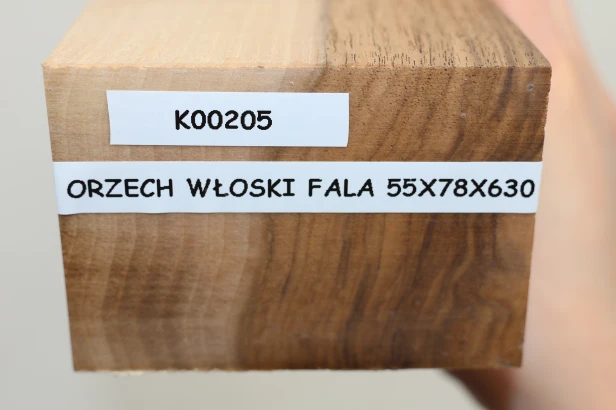 Orzech włoski fala Walnut Flame drewno do toczenia kantówka wood for turning Timber