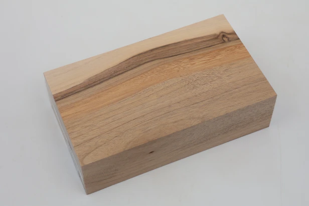 Orzech włoski Walnut drewno do toczenia kantówka wood for turning Timber