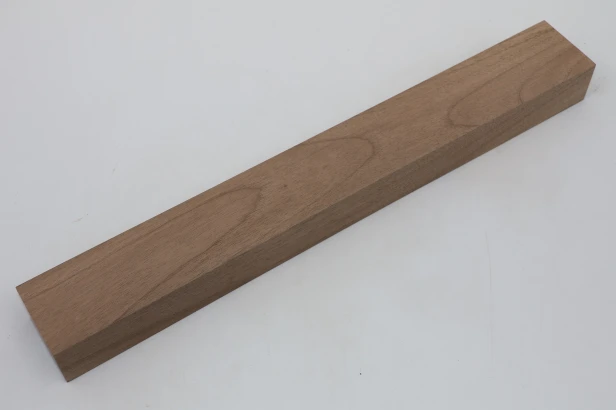 Orzech włoski Walnut listwa drewniana wooden strip