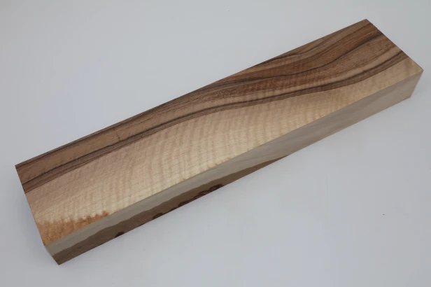 Orzech włoski fala Walnut Flame drewno do toczenia kantówka wood for turning Timber