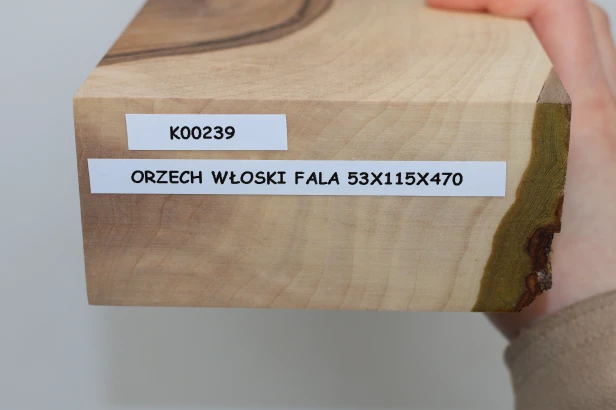 Orzech włoski fala Walnut Flame drewno do toczenia kantówka wood for turning Timber