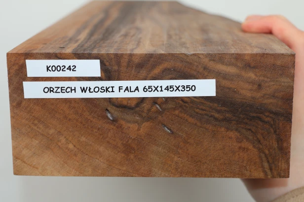 Orzech włoski fala Walnut Flame drewno do toczenia kantówka wood for turning Timber