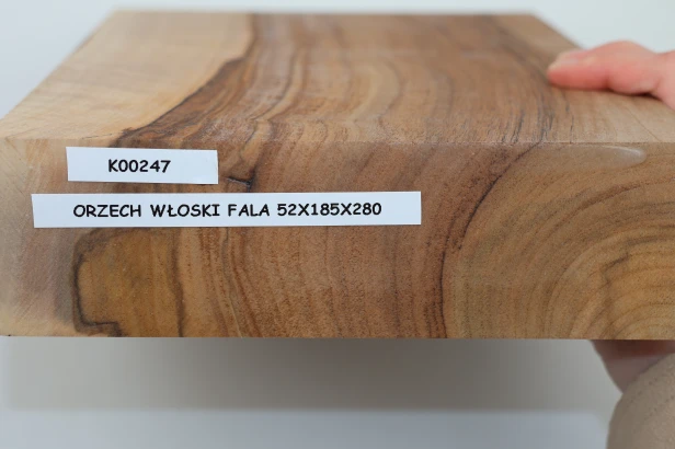 Orzech włoski fala Walnut Flame drewno do toczenia kantówka wood for turning Timber