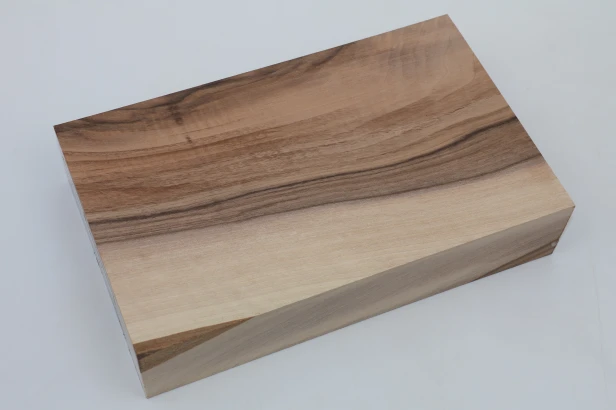 Orzech włoski fala Walnut Flame drewno do toczenia kantówka wood for turning Timber
