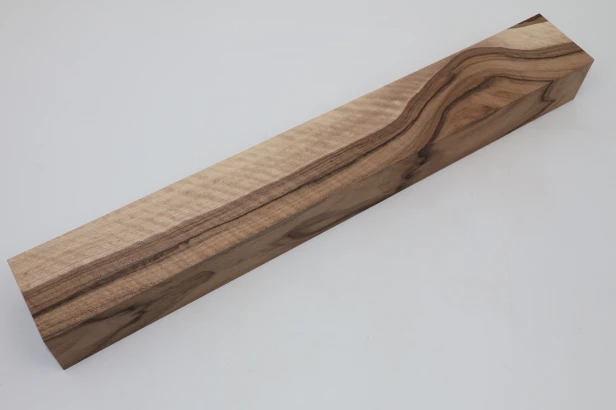 Orzech włoski fala Walnut Flame drewno do toczenia kantówka wood for turning Timber