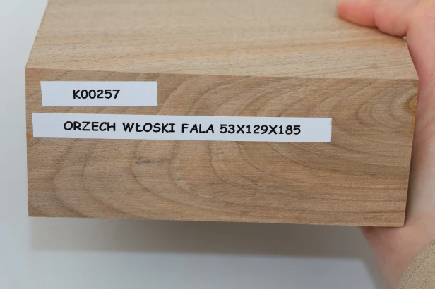 Orzech włoski fala Walnut Flame drewno do toczenia kantówka wood for turning Timber