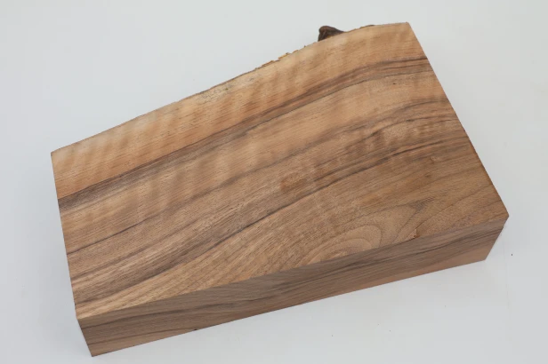 Orzech włoski fala Walnut Flame drewno do toczenia kantówka wood for turning Timber