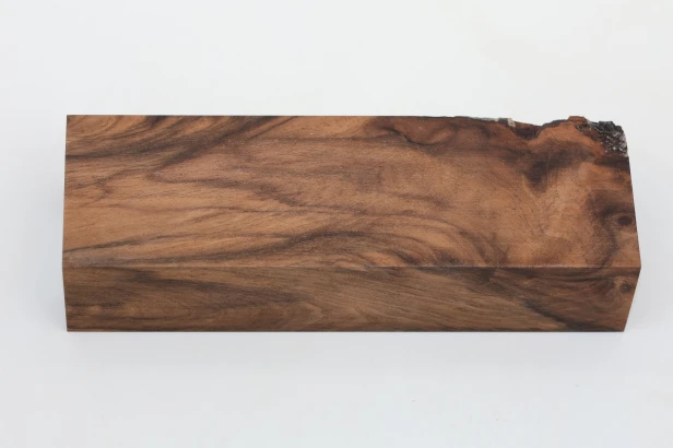 Orzech Kaukaski Caucasian Walnut stabilizowane drewno na rękojeść noża stabilized wood for knife