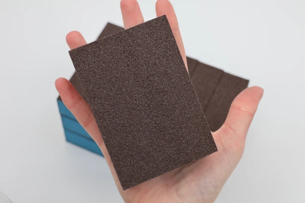 Gąbka ścierna kostka szlifierska czterostronny BLOK POLERSKI 69x98x26 mm Blue Power P80