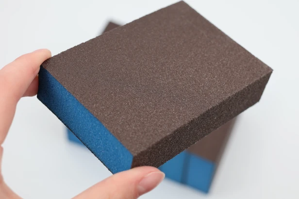 Gąbka ścierna kostka szlifierska czterostronny BLOK POLERSKI 69x98x26 mm Blue Power P100