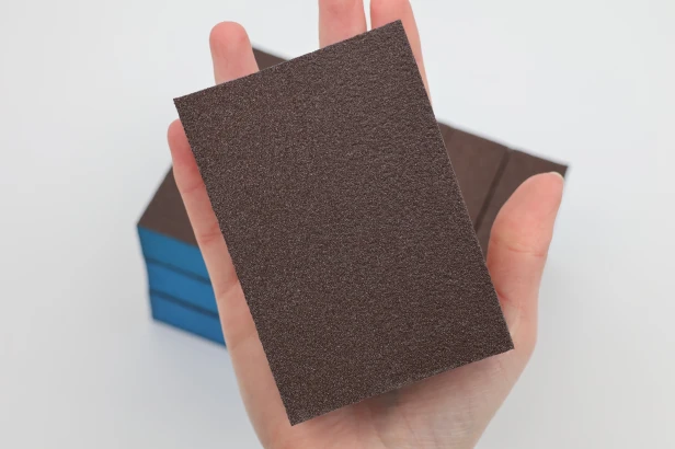 Gąbka ścierna kostka szlifierska czterostronny BLOK POLERSKI 69x98x26 mm Blue Power P100