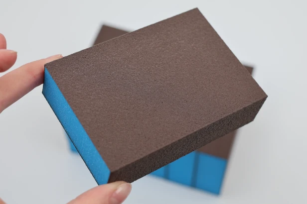 Gąbka ścierna kostka szlifierska czterostronny BLOK POLERSKI 69x98x26 mm Blue Power P220