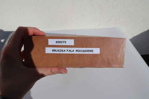 Gruszka fala Pearwood Pear Lumber Flame drewno do toczenia kantówka wood for turning Timber