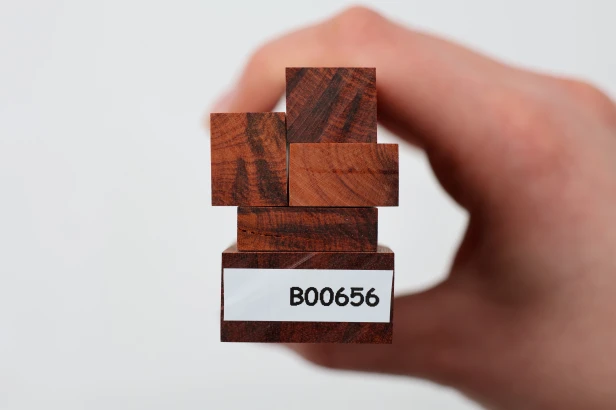 Drewno wężowe Snakewood drewno na biżuterię wood for jewelry
