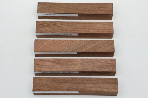 Orzech Kaukaski Caucasian Walnut drewno do toczenia na długopis wood for pen blank