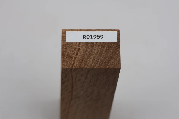 Dąb ostrolistny korkowy Holm Mediterranean Oak Cork drewno na rękojeść noża wood for knife